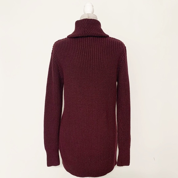 Abercrombie & Fitch Chunky Knit Turtleneck Tunic Sweater in Eggplant - Size M - Picture 2 of 8
